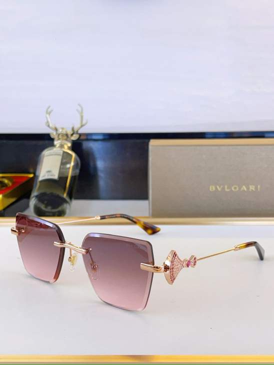 Picture of Bvlgari Sunglasses _SKUfw80049216fw